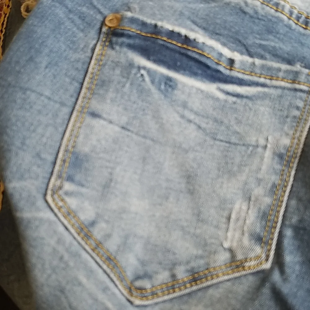 Jeans - Picture 4 of 7
